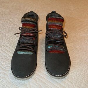 Bobs from Sketchers lace up boots genuine suede NWOT Alpine-S'Mores Ankle Bootie